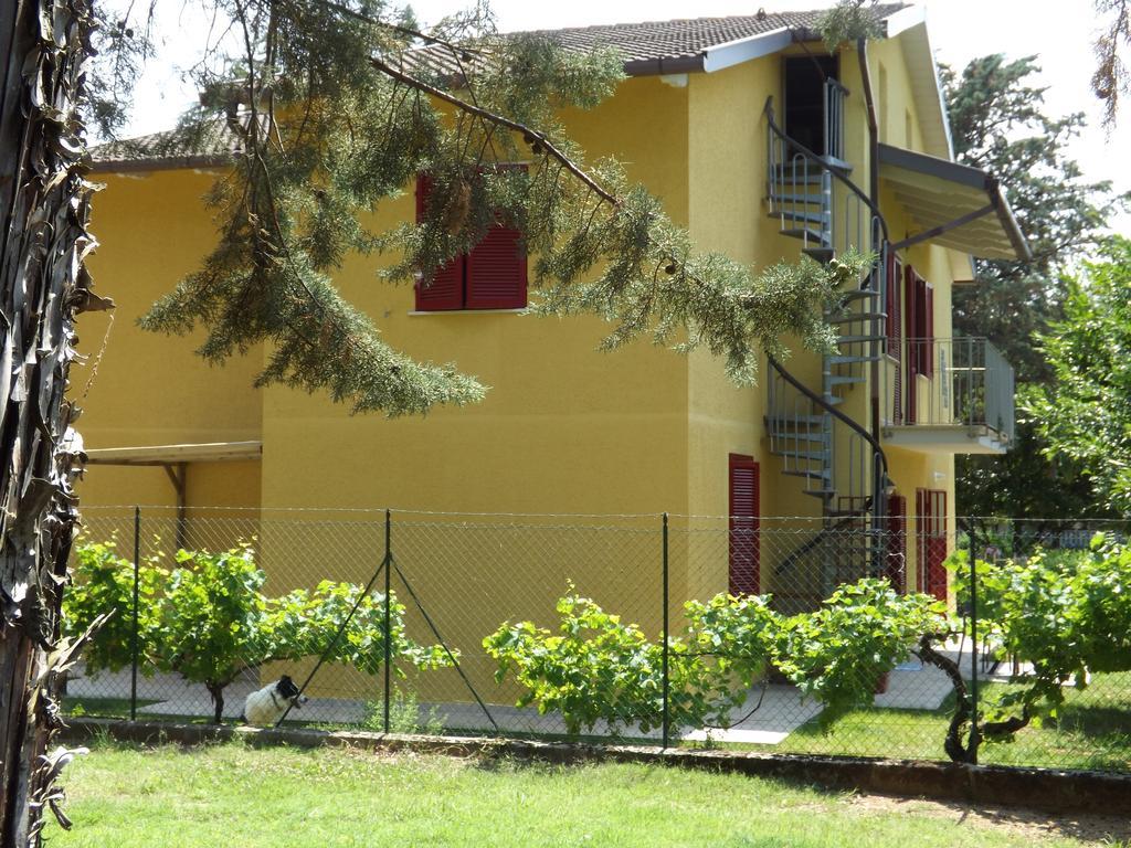 B&B Il Pizzagiallo Massa Martana Luaran gambar