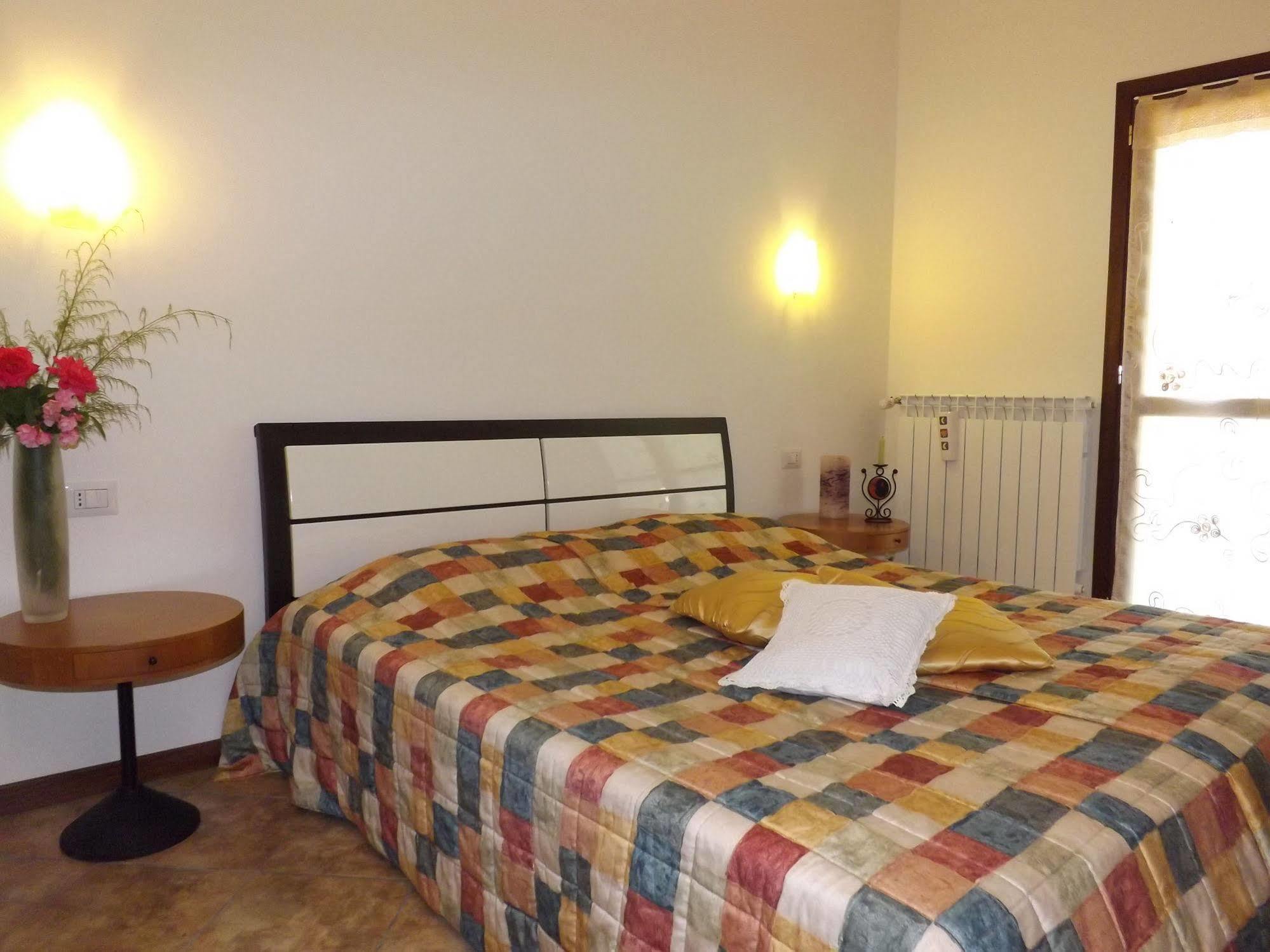 B&B Il Pizzagiallo Massa Martana Luaran gambar